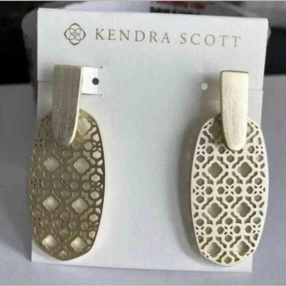KENDRA SCOTT🆑Special Deals Designer Merchandise-Lowest Price-No Offers-PriceFirm - Picture 3 of 3